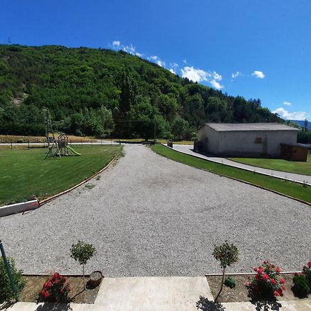 Le Petit Begou Bed and Breakfast Saint-Auban-d'Oze Eksteriør billede